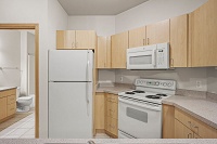 Valencia Place - 1 Bed + Den #302