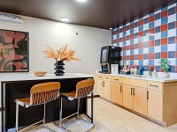 Yugo Madison Lux - Coffee Bar Lounge