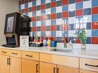 Yugo Madison Lux - Coffee Bar Lounge