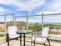 Yugo Madison Lux - Rooftop