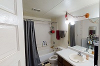 511 W. Washington Avenue - 6 Bedroom + Den - Apt. #2