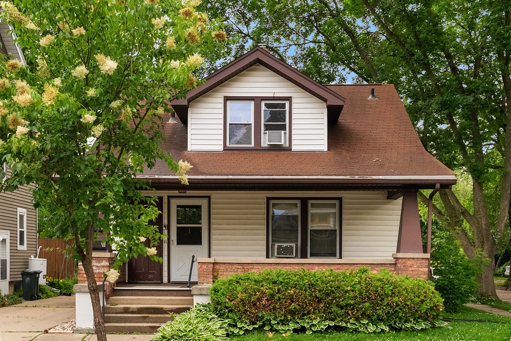 21 Farwell Street Apartments