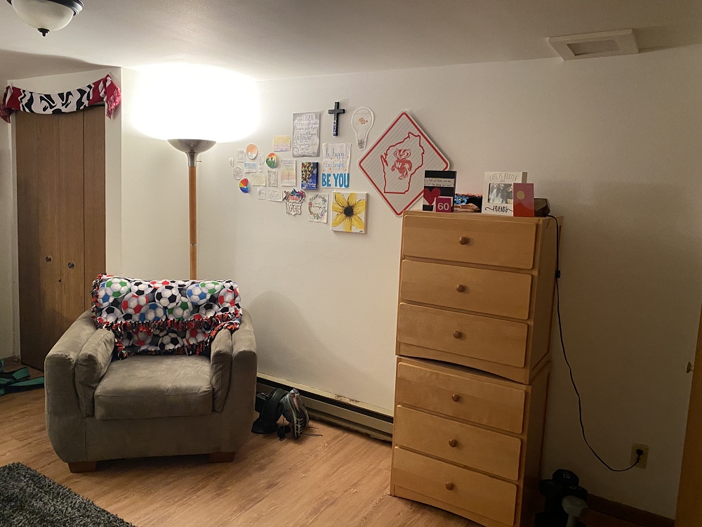 Apt 4