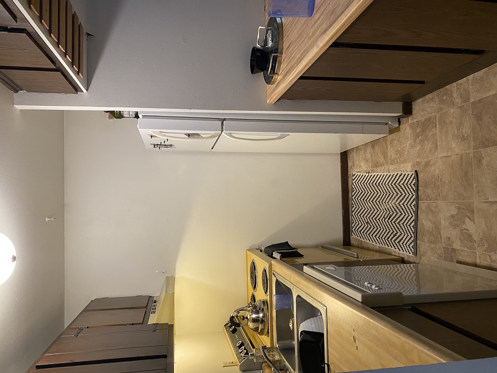 Apt 8