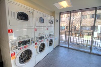 229 W Lakelawn Pl