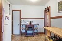 403 W. Wilson Street - 2 Bedroom + Den - Unit 6