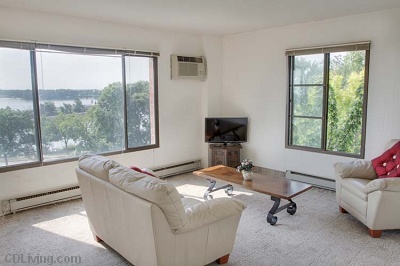 1 Bedroom Lakeview