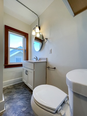 1 Bedroom (Apt #3)