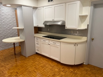 3 Bedroom / 3 Bath Exclusive Lakefront Apartment