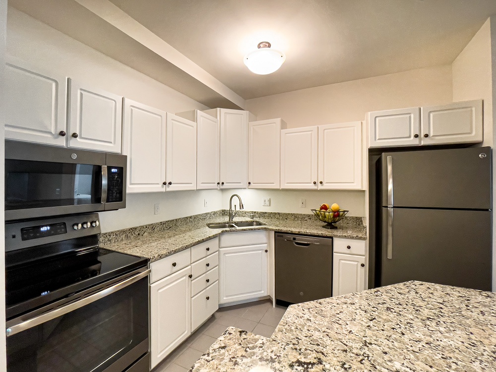 2 Bedroom / 2 Bath