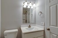 Arbor Arms Apartments - 2 Bedroom - Bathroom