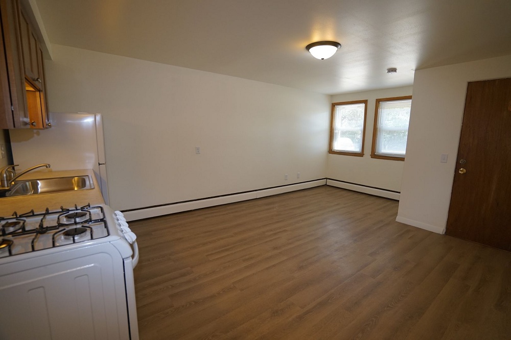 Apt. #5 - Studio