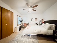 432 W. Wilson Street - 2 Bedroom + Balcony - Apartment #4