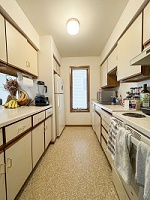 432 W. Wilson Street - 2 Bedroom + Balcony - Apartment #4