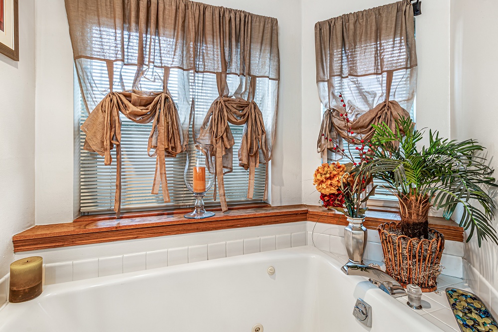 2 Bedroom / 2 Bath